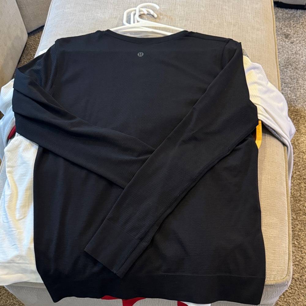 Lululemon swiftly tech relaxed long sleeve